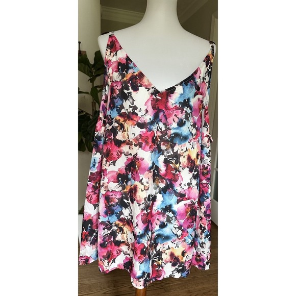Torrid Floral V-Neck Cami Tank Top Adjustable Straps Multicolor Plus 4X NWT - Picture 4 of 8